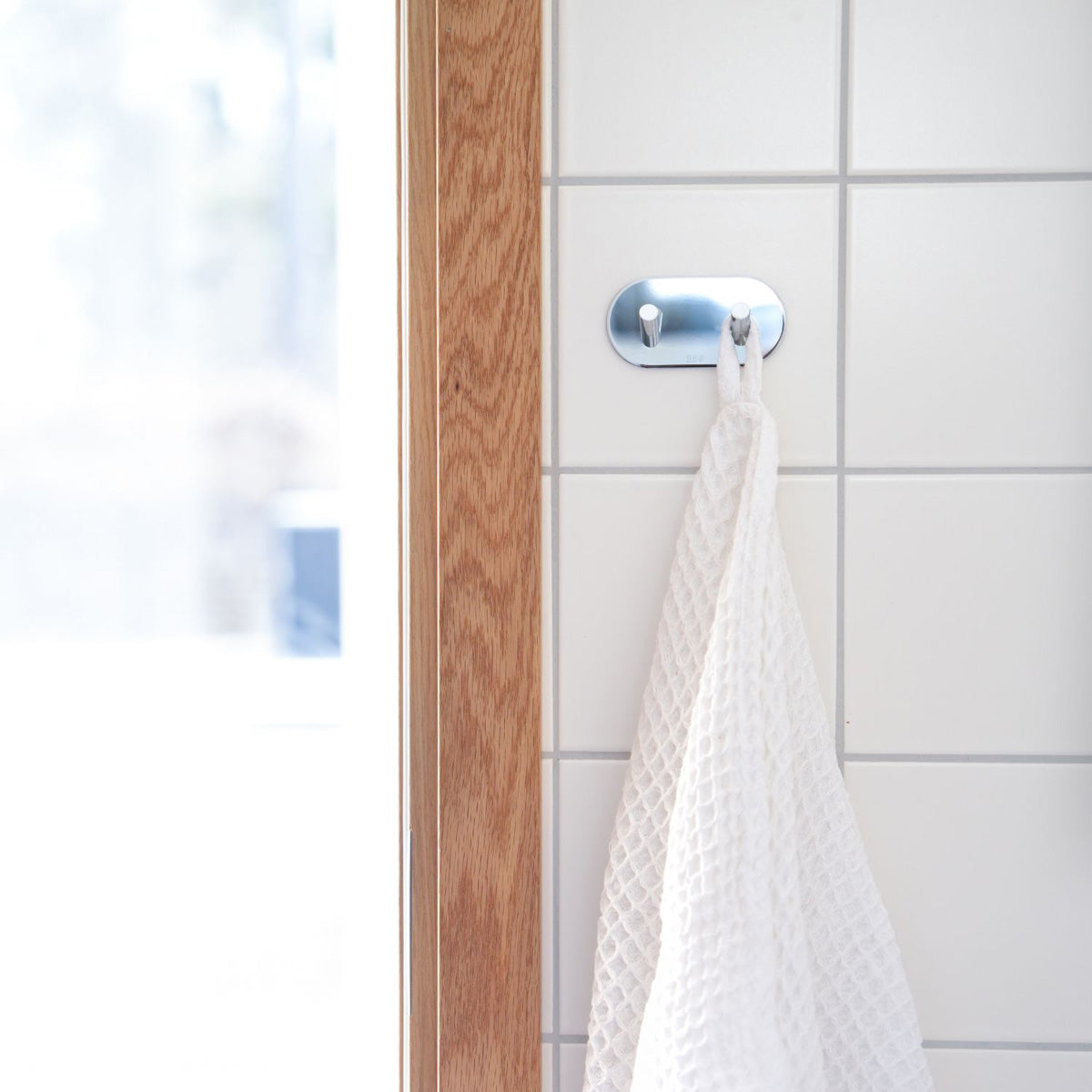 Dobbelkrog Smedbo Selvklæbende Rund Krom Blank