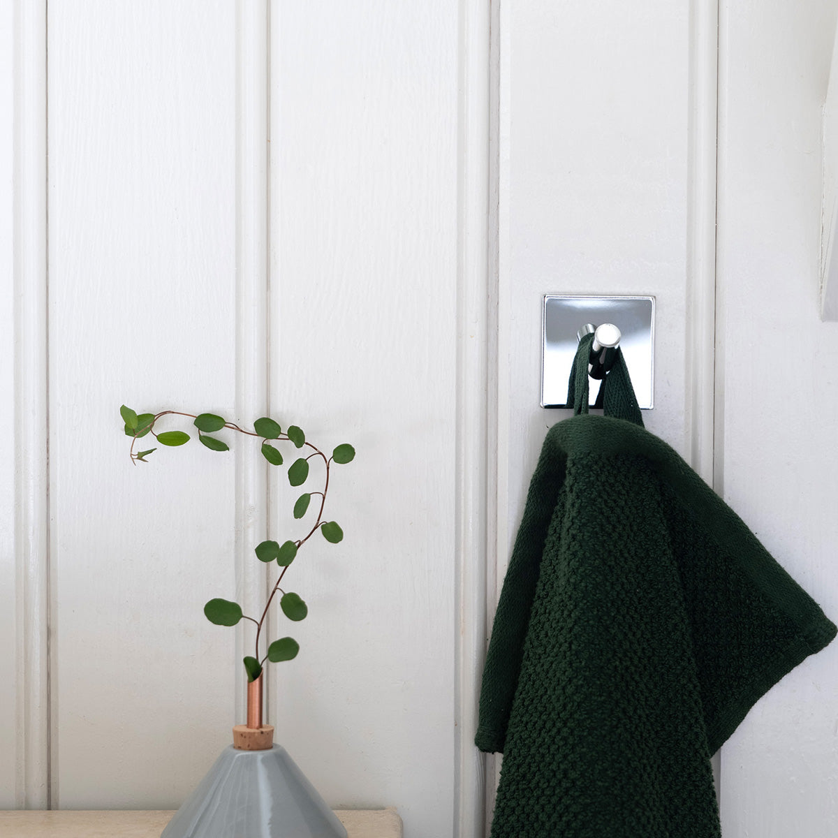 Enkeltkrog Smedbo Selvklæbende Kantet Krom Blank