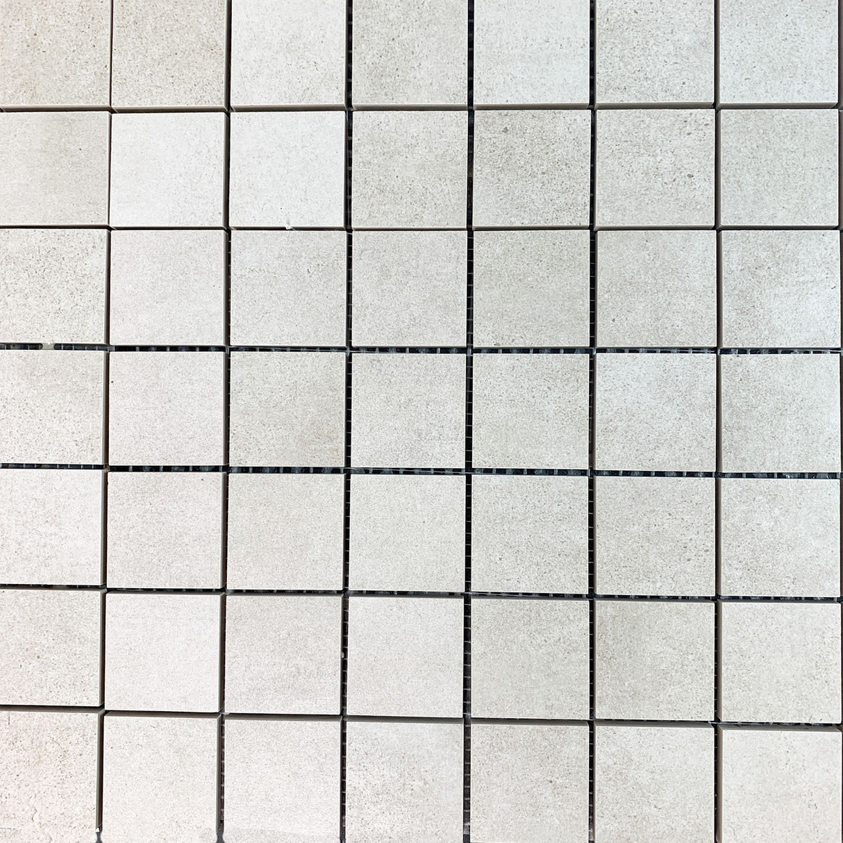 Mosaik Town Soft Grey 25x25